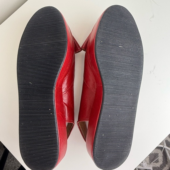 Vintage Made in USA  Red Leather Peep-Toe Platform Slingback - Picture 5 of 9